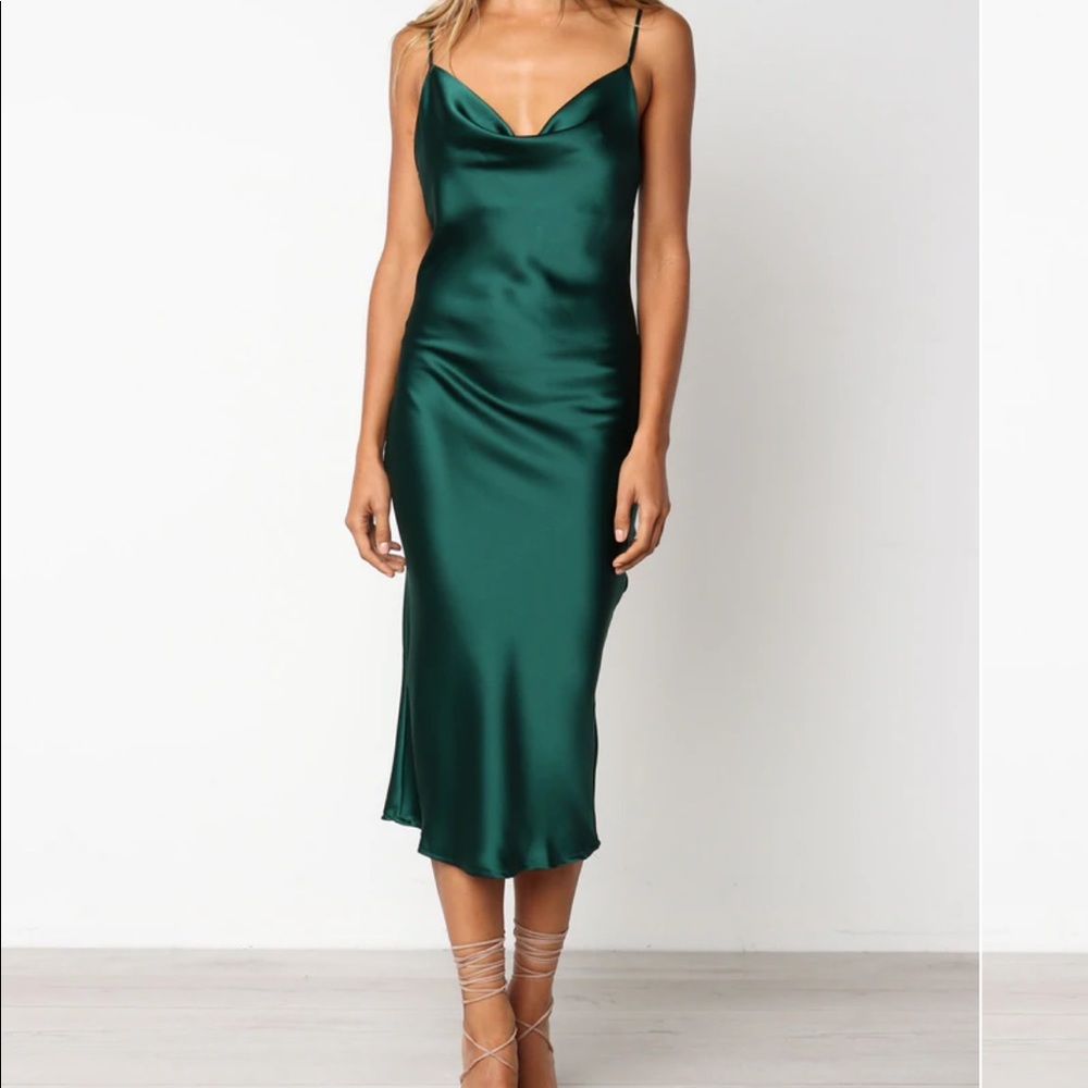 Petal + Pup Persia Cowl Neck Dress in emerald green. NWOT size 4 fits 2/4